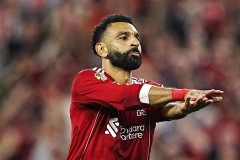 皇马维尼修斯戴队长袖标，领军球队连胜攀升积分榜